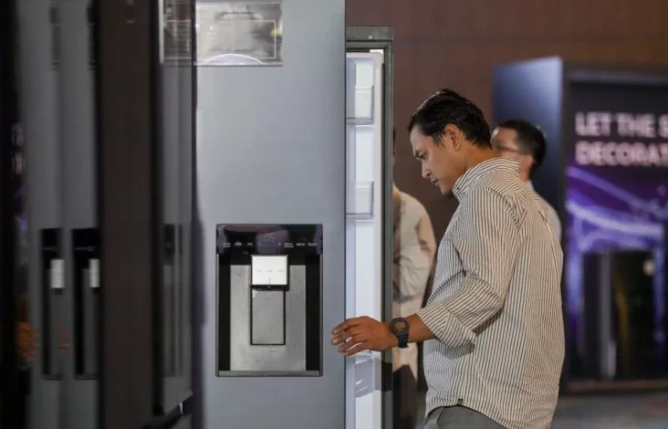 Banyak Pilihan Peralatan Elektronik, AQUA Hadirkan Sweat Heart