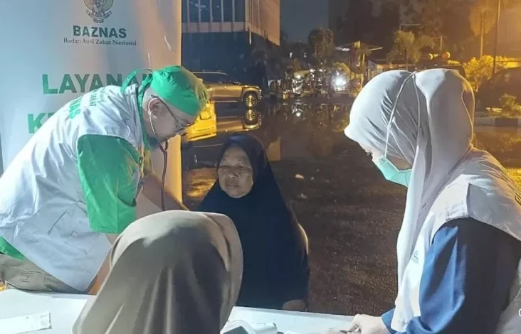 Baznas Periksa Lingkup Kesejahteraan Warga Korban Banjir di area di Jaksel kemudian Jaktim