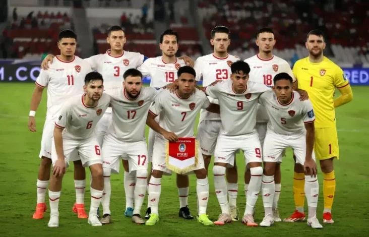 Pemain Timnas Indonesia yang dimaksud mana Bermain pada Klub Luar Negeri Sejak 1989
