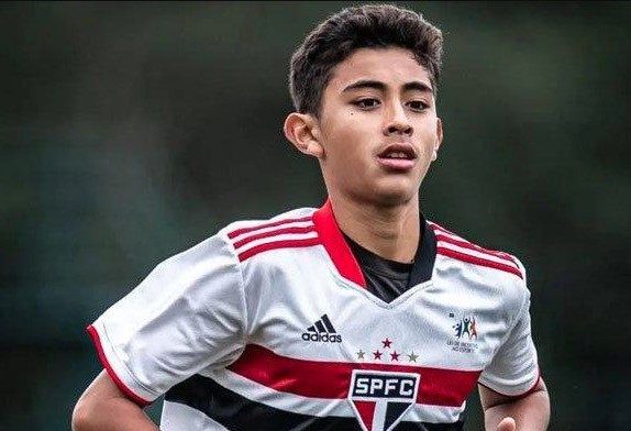 Welber Jardim, Pemain Timnas Indonesia yang digunakan yang dimaksud Tanda Tangan Kontrak Profesional di area pada Sao Paulo FC