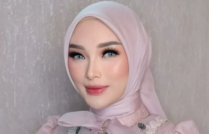Zaskia Gotik Melahirkan Anak Ketiga Berjenis Kelamin Laki-laki