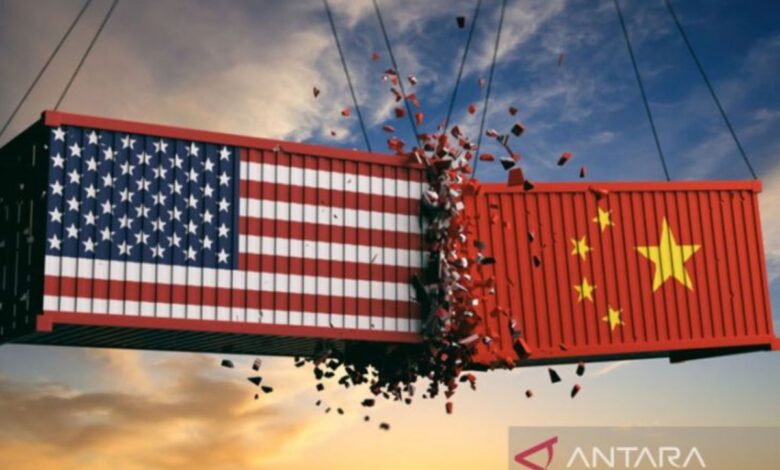 Trump cabut aturan “duty-free” bagi barang bernilai kecil apabila China
